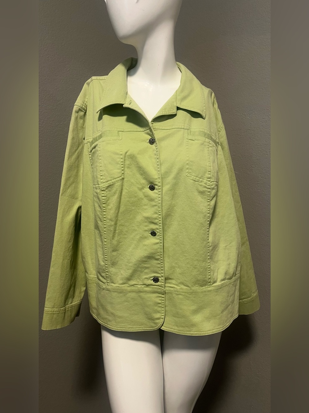 Women’s Plus C. J. Banks Stretch Lime Green Button-Front LS Denim Jacket Size